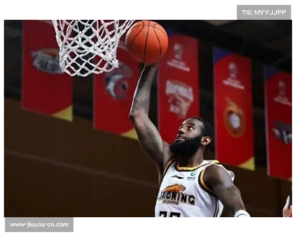 浙江队桑普森内线终结效率稳定 两分命中率超过五成 浙江队桑普森内线终结效率稳定 两分命中率超过五成